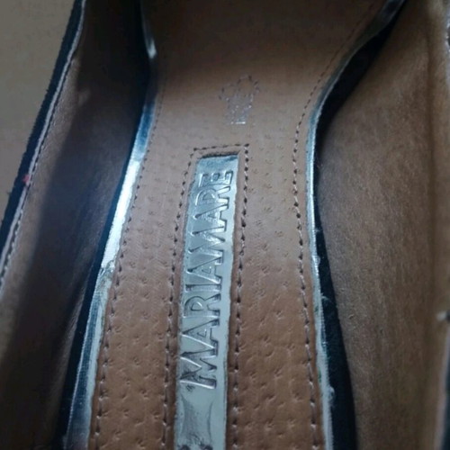 Mariamare satin pumps with embroidery and ankle strap, like new, leather