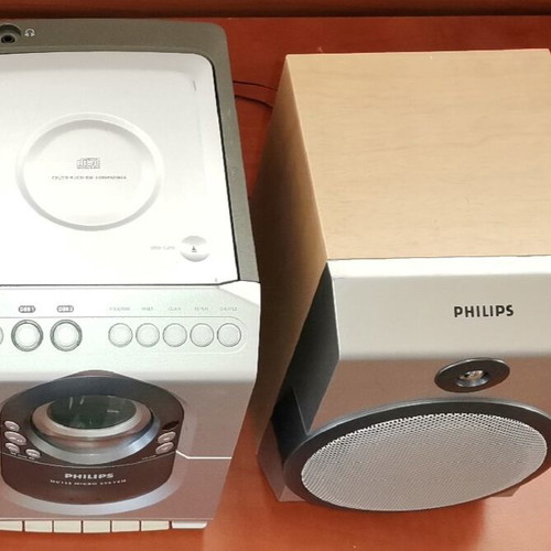 Philips MC 150/22 Mini Stereo like new for CD and cassette