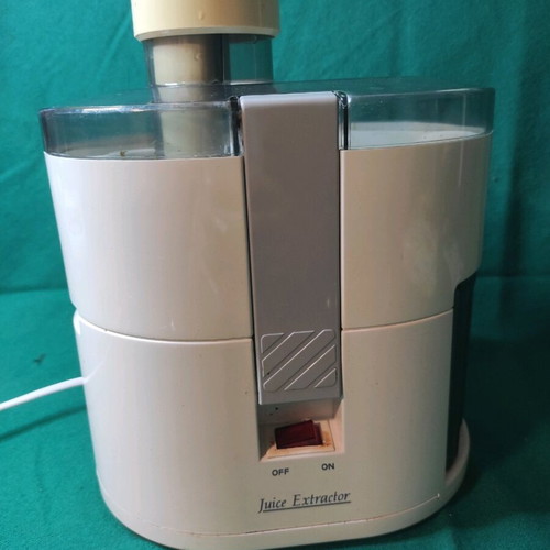 Sayota juice extractor used, for fruits and vegetables