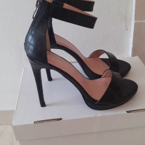 A.S. 98 sandals like new, size 37, black synthetic leather