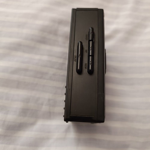 TOSHIBA KT4521 radio cassette player for repair or parts
