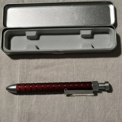 Metal pen new with metal case blue