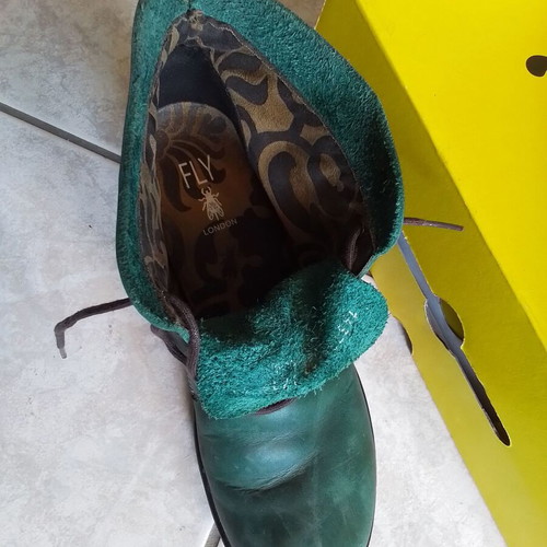 Fly London leather ankle boots green used size 38
