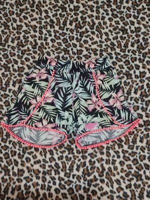 Miss Ebita shorts like new, colorful, age 10