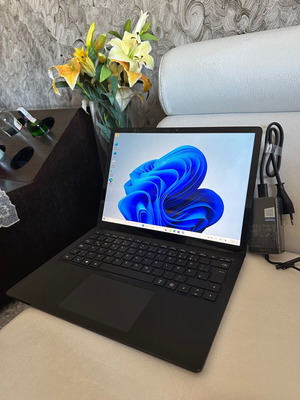 Microsoft Surface Laptop 3 i5-1035G7 16GB 256GB SSD σαν καινούργιο