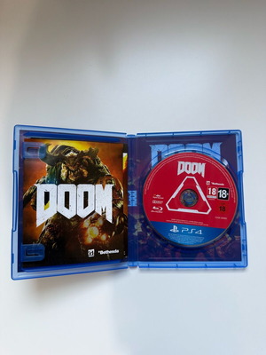 Doom PlayStation 4 like new