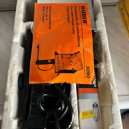 Kaiser 3000 series Model 3090 photographic spotlight like new, 2000w