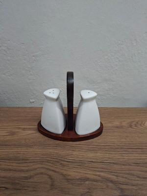 Porcelain salt and pepper set with wooden base new