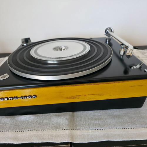 Bang & Olufsen Beogram 1000 vintage turntable decorative piece