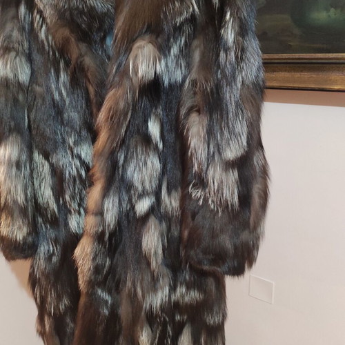 Renard fur coat new from fox in brown and white tones