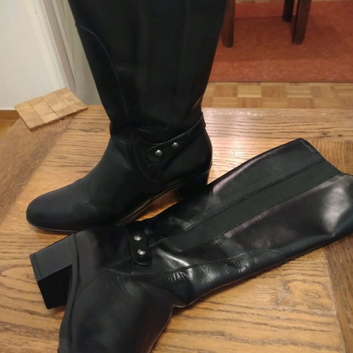Leather boots like new, size 37