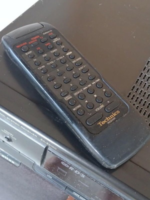Techniks radio amplifier used