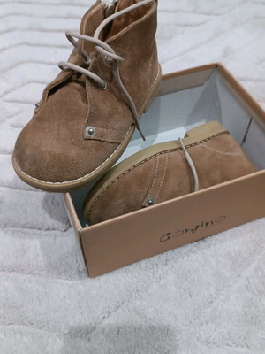 Children's Anatomical Shoes like new, size 23