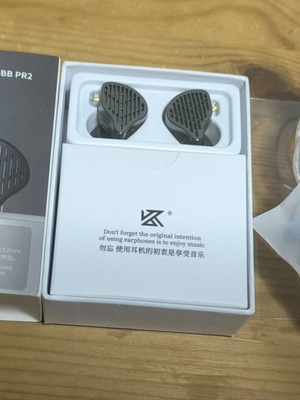 KZ-HBB Pr2 earbuds like new