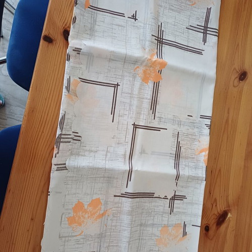 Stain-Resistant Tablecloth 1.5 x 1.5 m with Modern Pattern