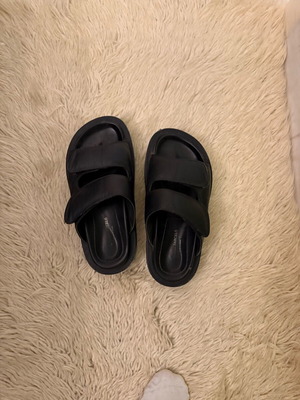 Δερμάτινα παπούτσια Paloma Barceló μεταχειρισμένα, flatforms, νούμερο 37, μαύρα