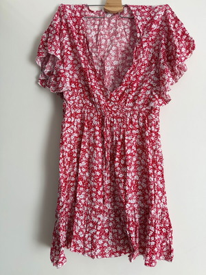 CUPSHE floral mini dress Medium like new, red-white boho