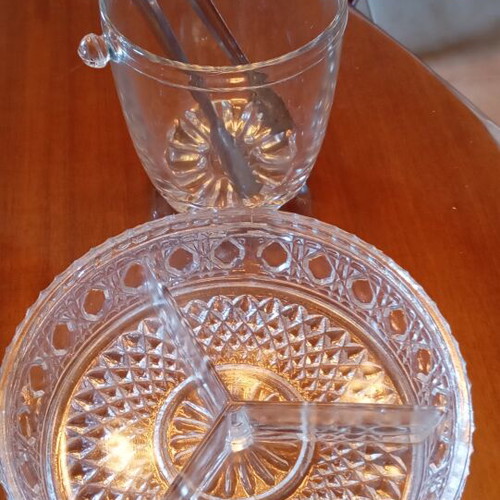 Kitchen items new, set with ice tray, tongs, nut bowl, and plates