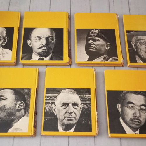 Mondadori folders used, 14 volumes, hardcover