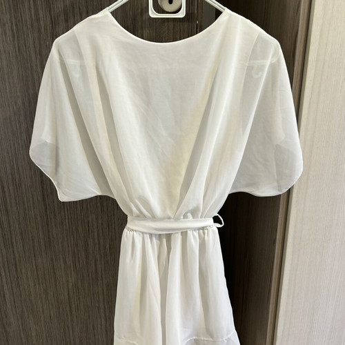 White one-piece shorts romper like new, size S
