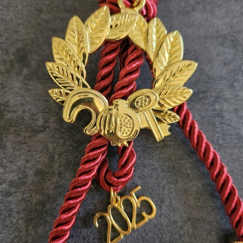 Gouria 2025 pack of 3 new with ship, horseshoe and wreath