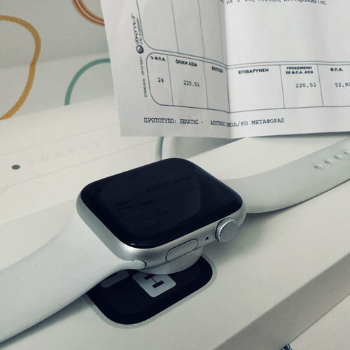 Apple Watch SE 2nd Gen 44mm GPS Silver Aluminium with White Sport Band