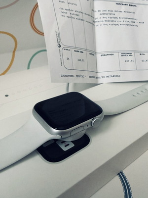 Apple Watch SE 2nd Gen 44mm GPS Silver Aluminium with White Sport Band