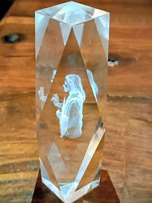 Crystal decorative piece with embedded Christ like new