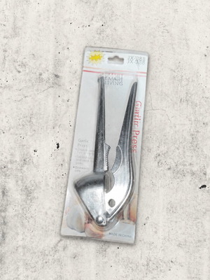 Metal Garlic Press in Packaging