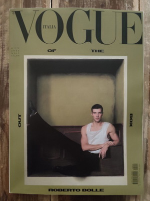 Vogue Italia περιοδικό Οκτωβρίου 2026, τεύχος 913 με τον Roberto Bolle