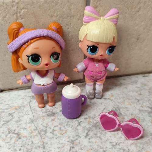 Set of 2 lol dolls