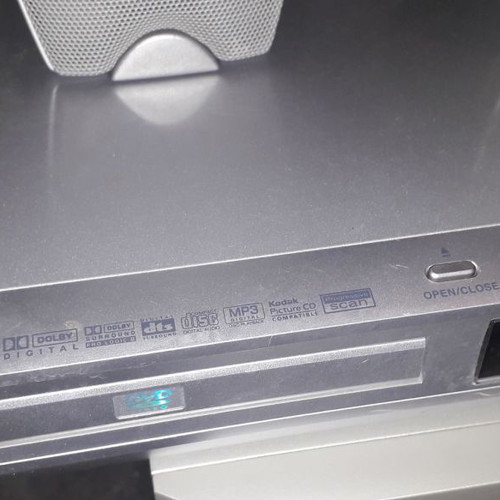 Σετ home cinema με ηχεία και γούφερ