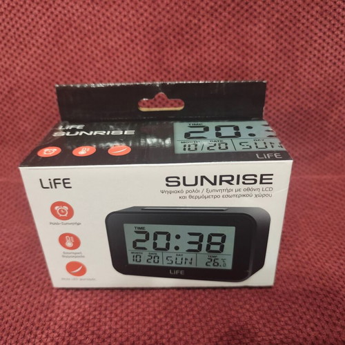 Life digital alarm clock table model like new