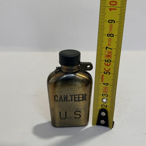 Canteen U.S. lighter empty used