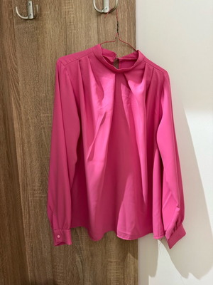 Дамска риза като ново, размер М, розова