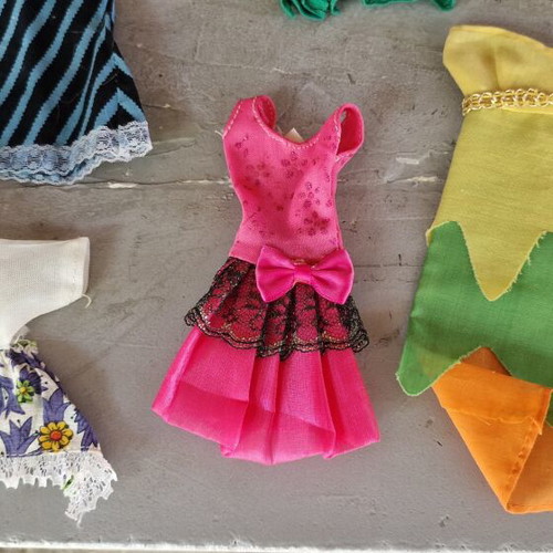 Doll clothes used, assorted set