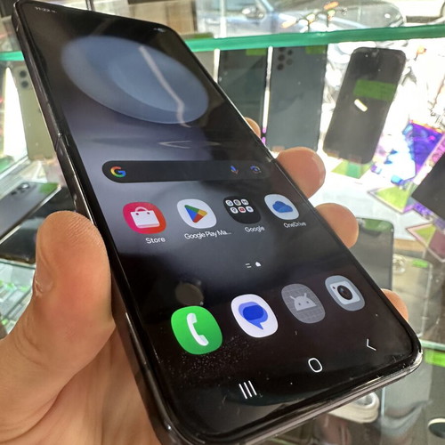 Samsung Galaxy Z Flip5 512 GB like new smartphone