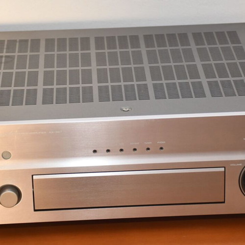 Yamaha AX-397 integrated amplifier like new with phono input
