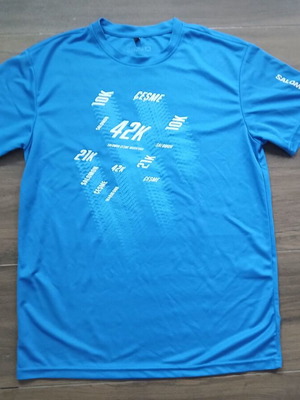 Άθικτο τεχνικό t-shirt Μαραθωνίου Τσεσμέ, μέγεθος S, μπλε