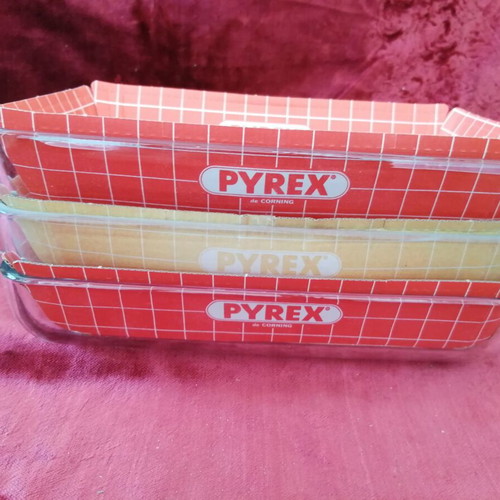 Pyrex baking dish 41x22 cm France new