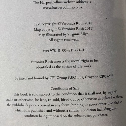 The Fates Divide book like new, Veronica Roth