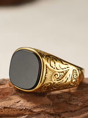 Men's classic stylish ring with black stone, new