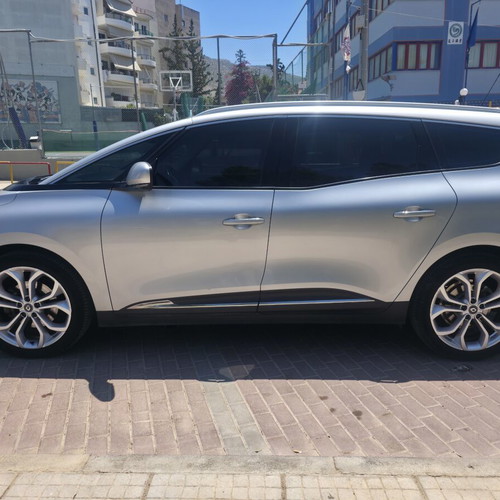 Renault Grand Scenic 2017 1.5 dCi 130hp Automatic 7-Seater SUV like new, silver