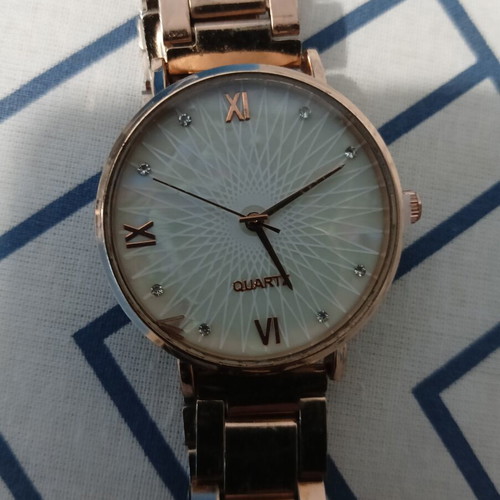 Wristwatch rose gold with white dial and strass, like new
