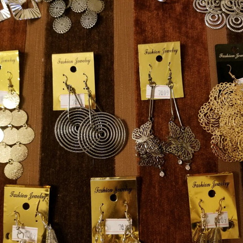 Earrings new, set of 11 pieces