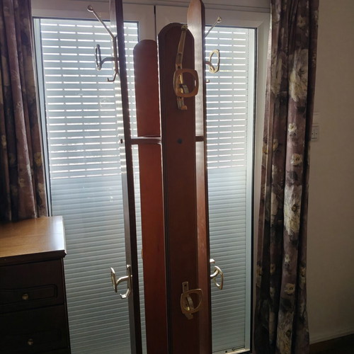 Wooden coat rack with golden hooks like new