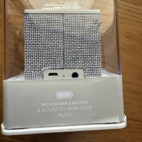 Fresh ’n Rebel Rockbox Cube Bluetooth Speaker new with box