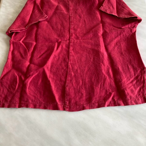 Linen blouse like new with side slits, size S