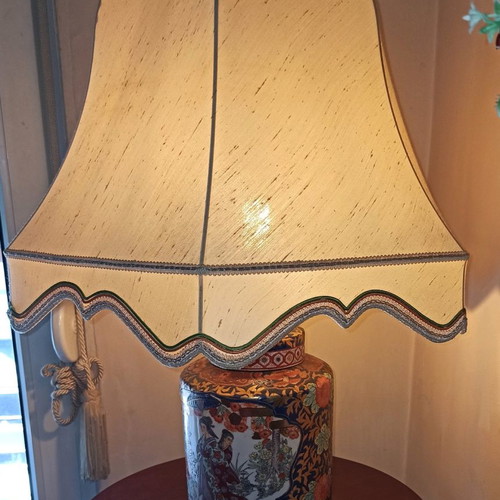 Porcelain lamp from China very old era, excellent condition