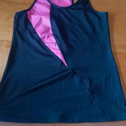 Blouse like new size M, black and pink